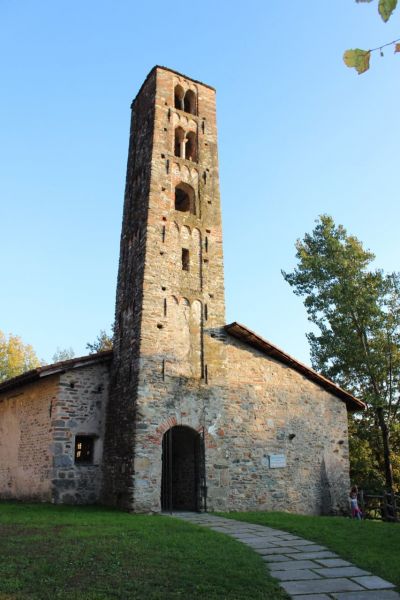 Chiesa-Santi-Pietro-Paolo-Pessano-bollengo-ingresso-1280-web