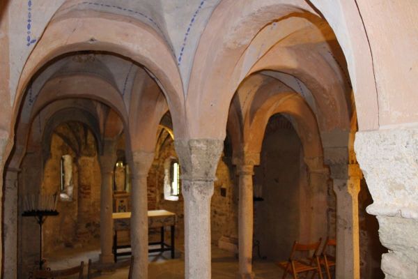 santo-stefano-al-monte-cripta-1200